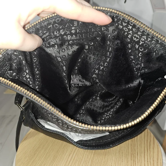 🖤 Kate Spade Fold Over Black Leather Crossbody Bag With Handle 🖤 - Picture 7 of 10